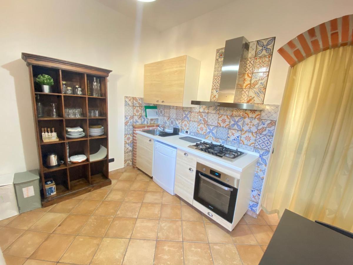 Apartamento La Discografica, Elegante E Spaziosa Per Gruppi Trezzano Rosa Exterior foto